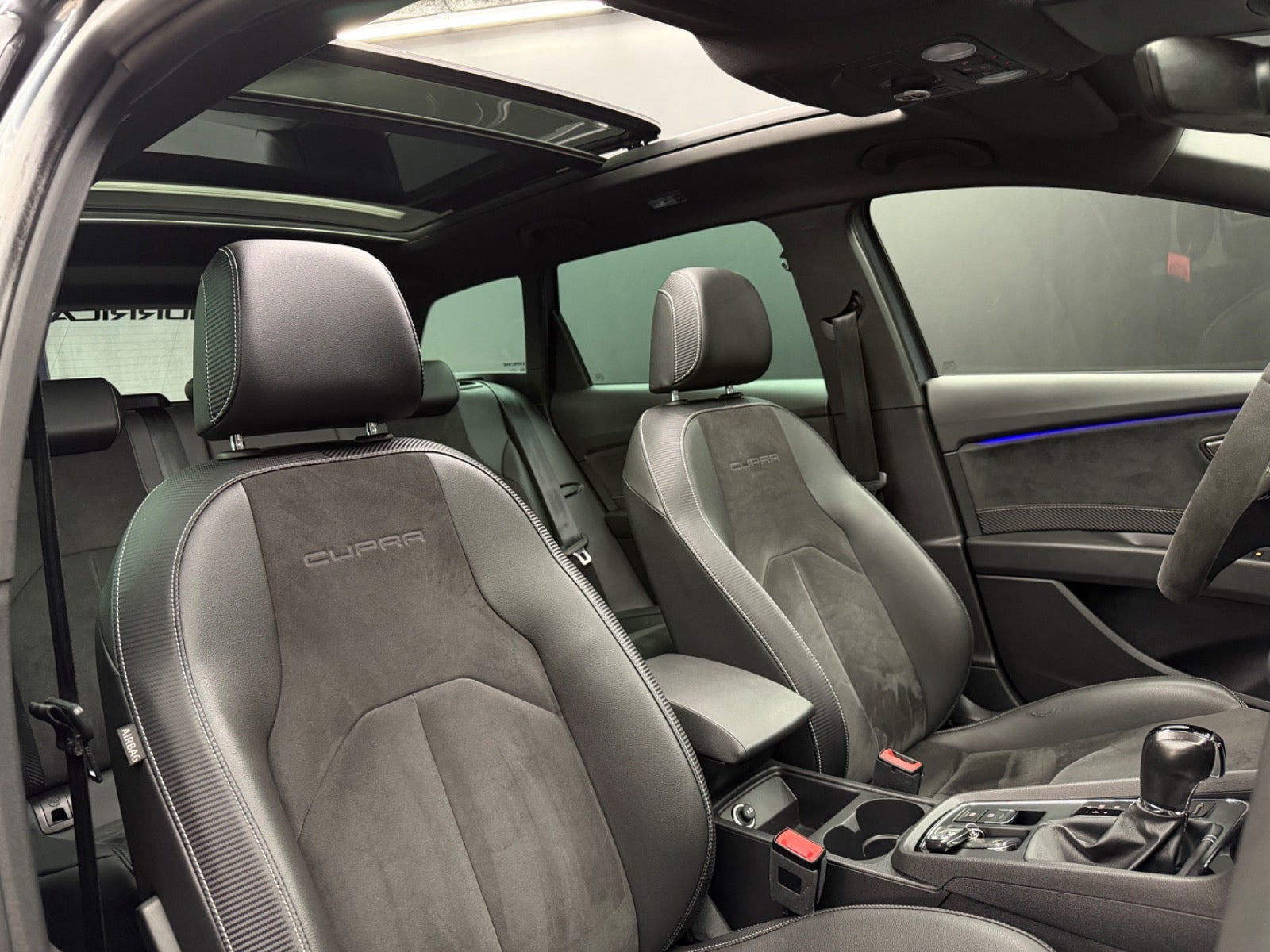 Grå Seat Leon fra 2018