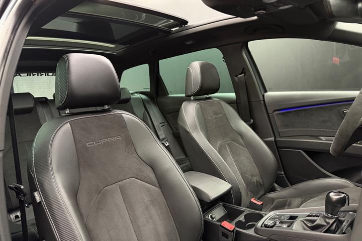 Grå Seat Leon fra 2018