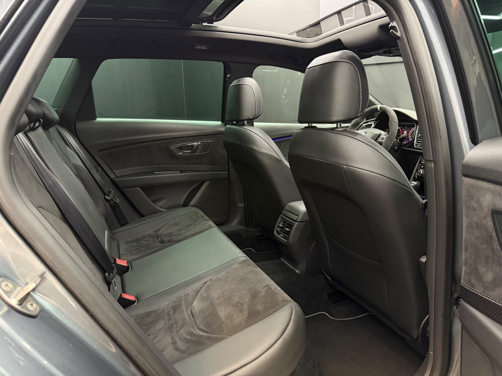 Grå Seat Leon fra 2018