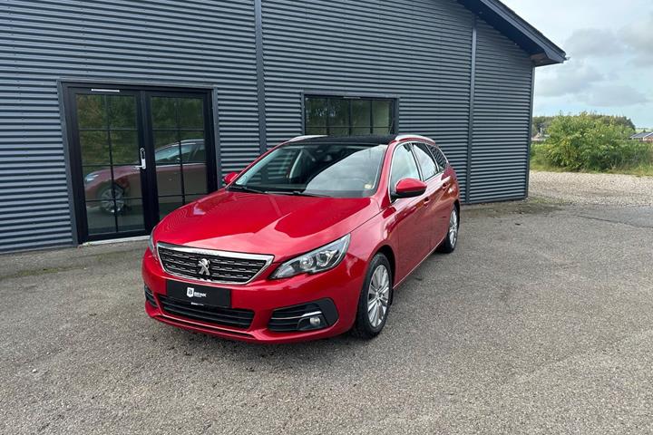 undefined Peugeot 308 fra 2018 set udefra