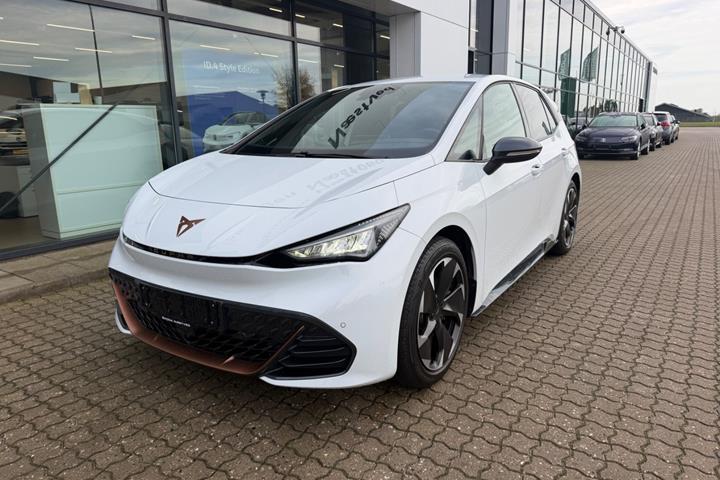 Hvid Cupra Born fra 2023