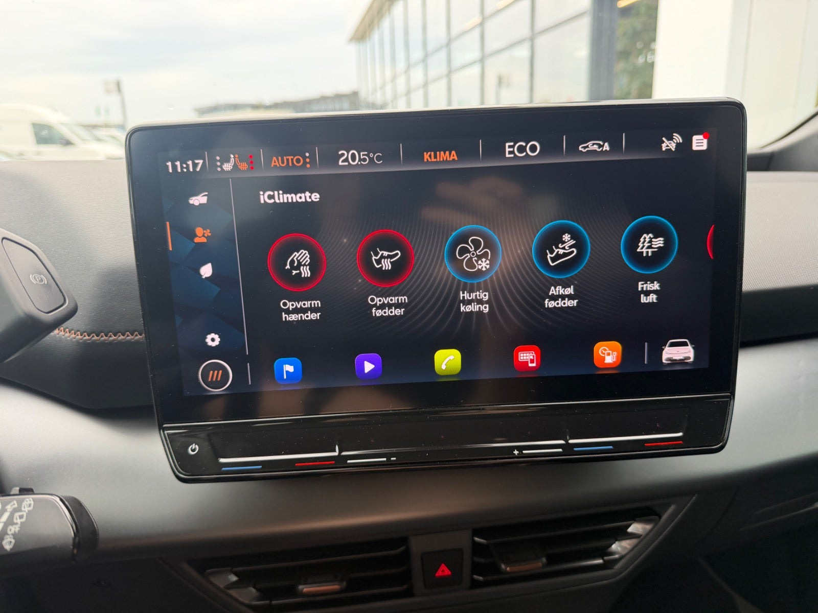 Hvid Cupra Born fra 2023