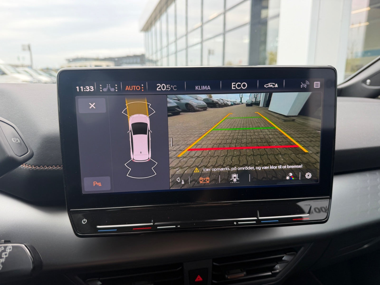 Hvid Cupra Born fra 2023