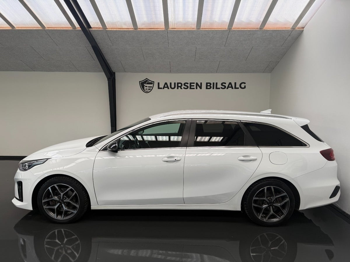 Hvid Kia Ceed fra 2020
