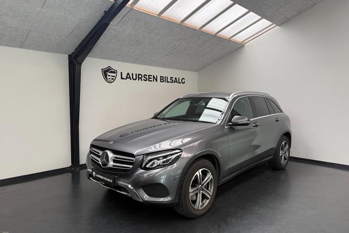 Grå Mercedes GLC220 d fra 2016