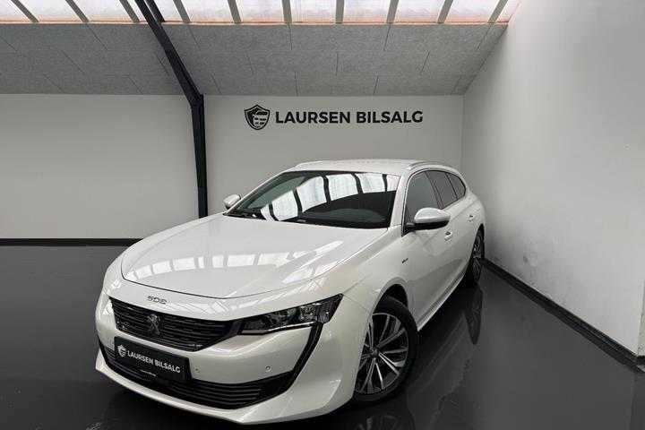 Hvid Peugeot 508 fra 2021