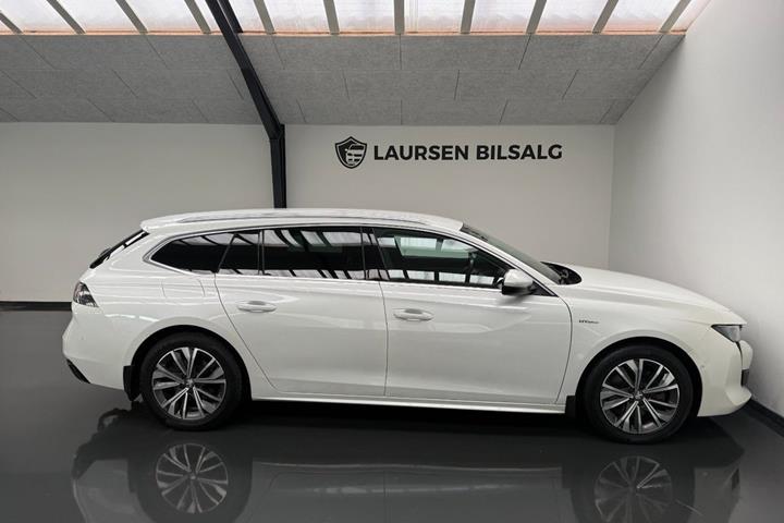 Hvid Peugeot 508 fra 2021