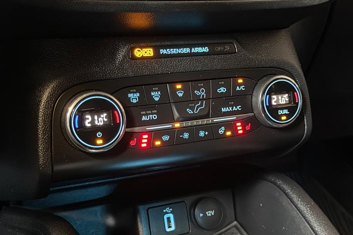 Grå Ford Focus fra 2019