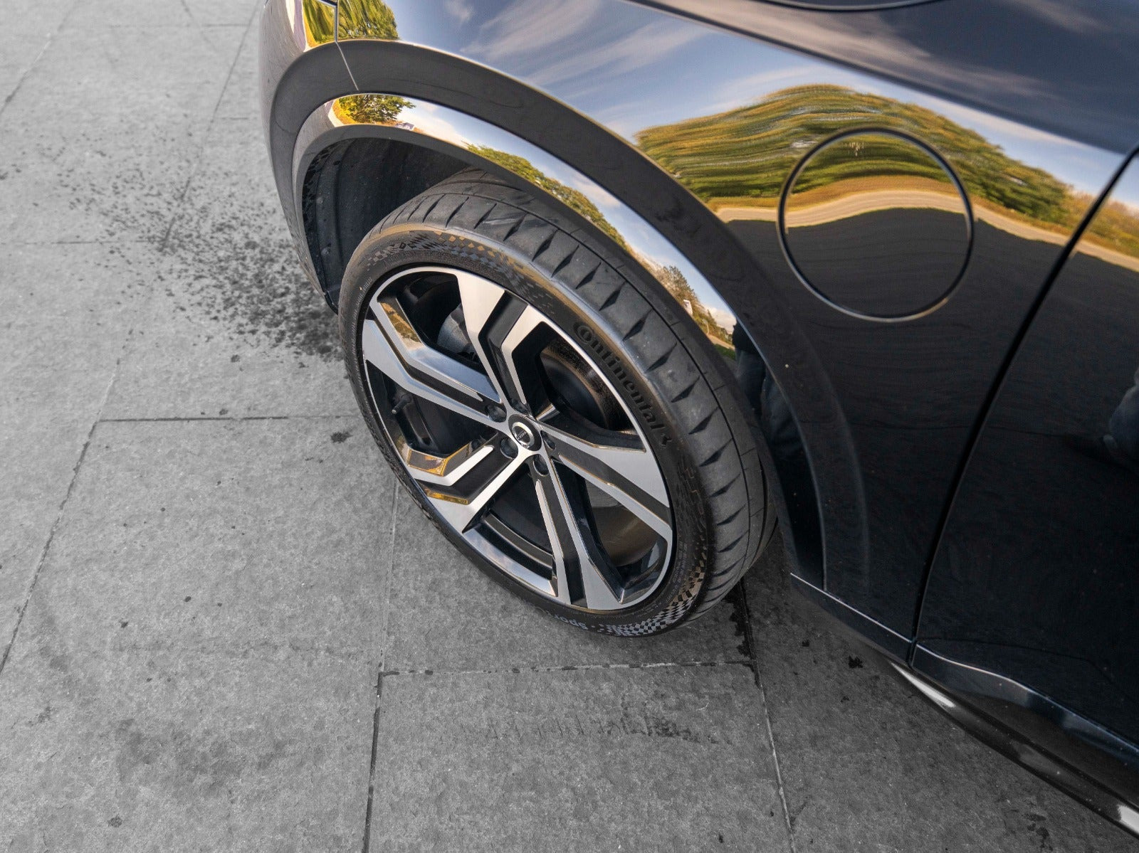 Sort Volvo XC90 fra 2023