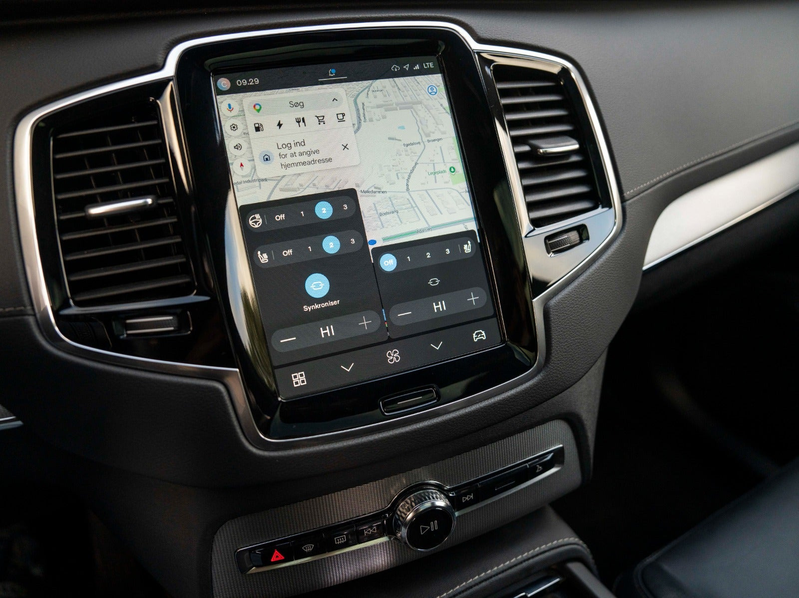 Sort Volvo XC90 fra 2023