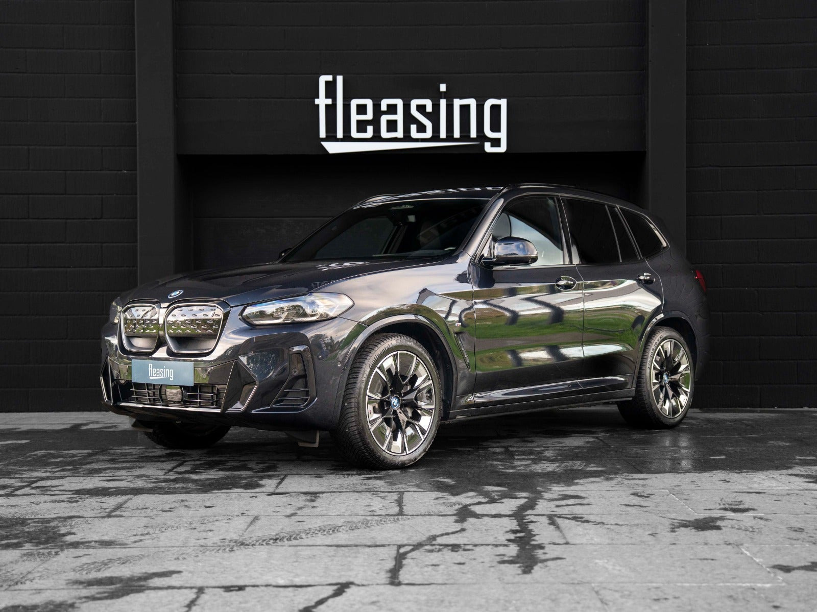 BMW iX3 Charged Plus M-Sport