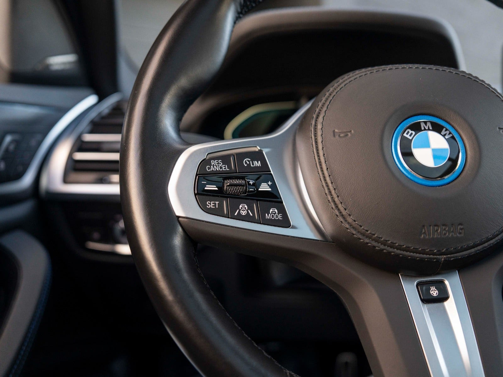 Sort BMW iX3 fra 2023