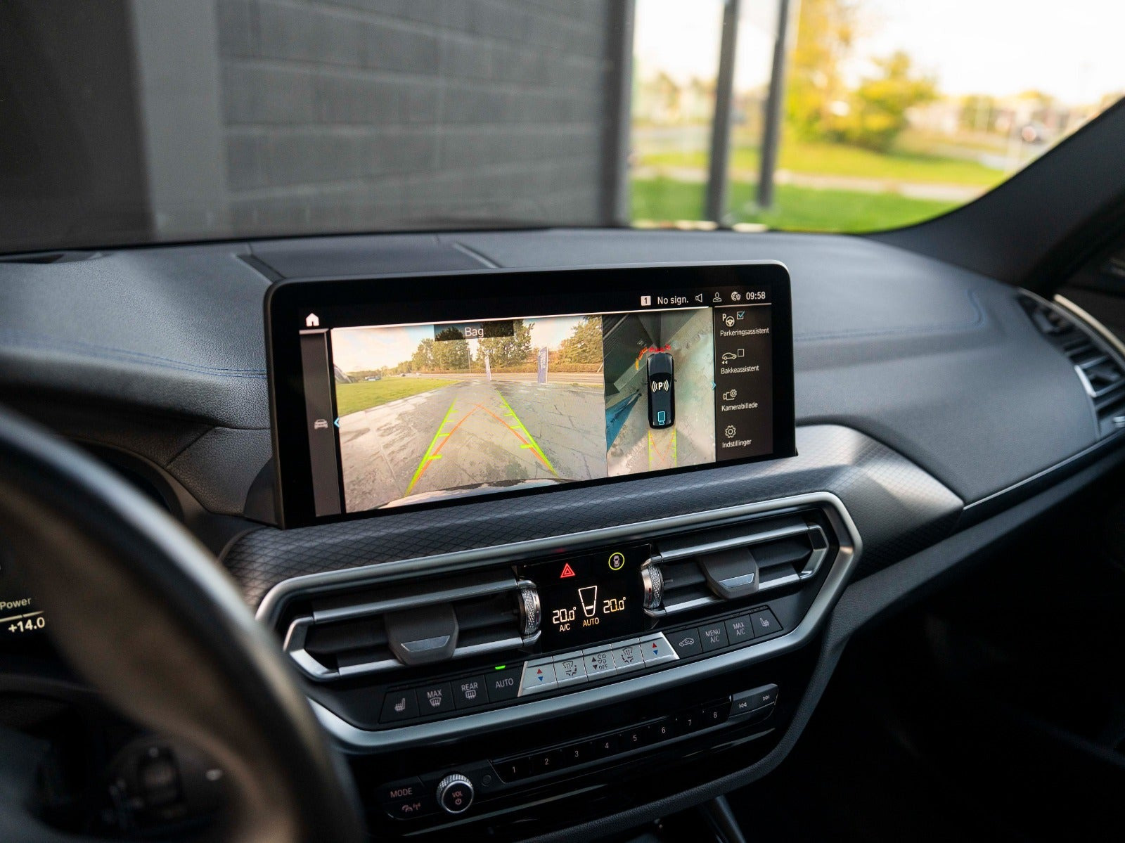 Sort BMW iX3 fra 2023