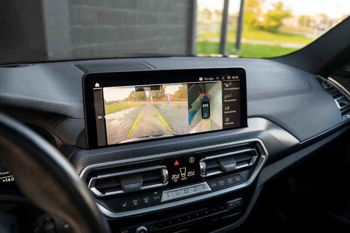 Sort BMW iX3 fra 2023