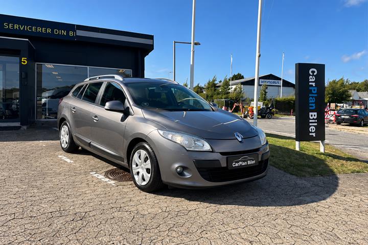 Grå Renault Megane III fra 2010