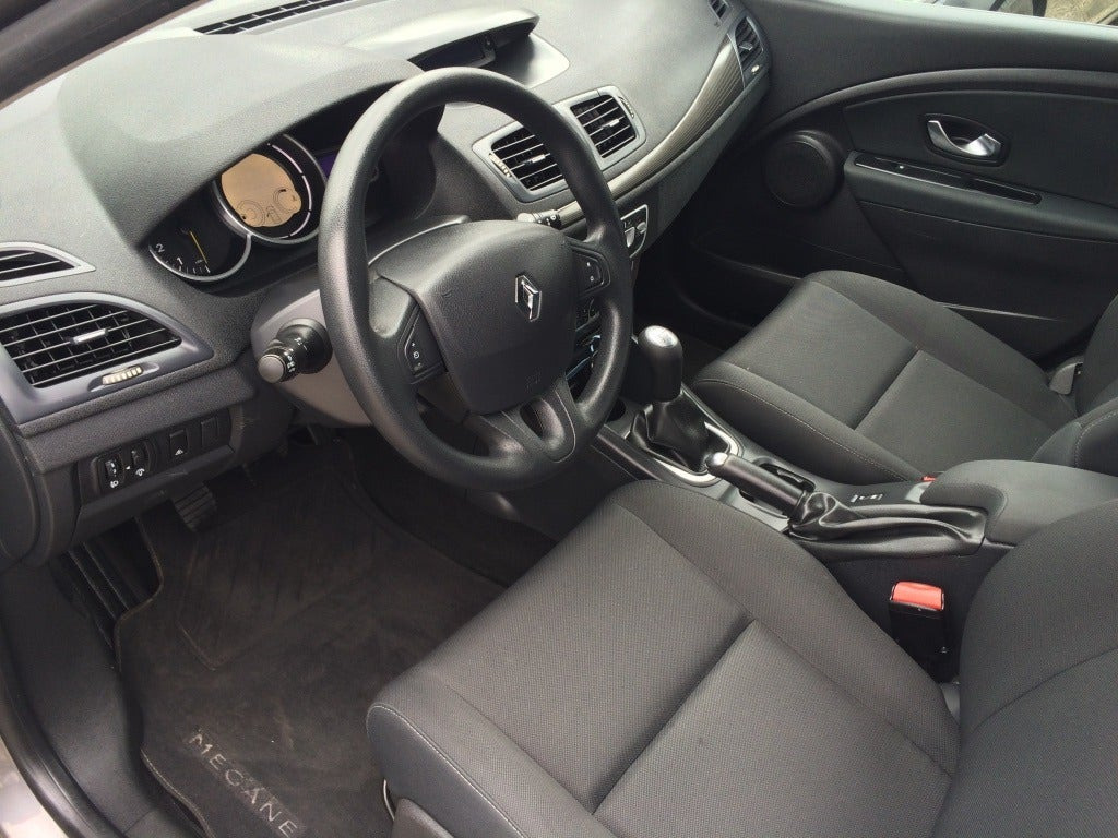 Grå Renault Megane III fra 2010