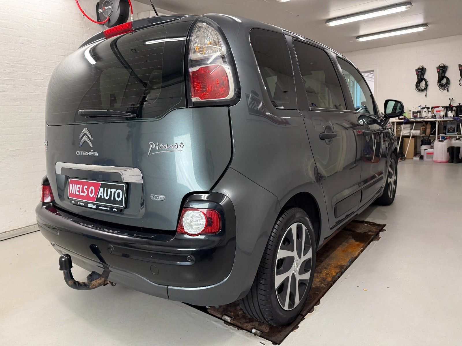 Grå Citroën C3 Picasso fra 2014