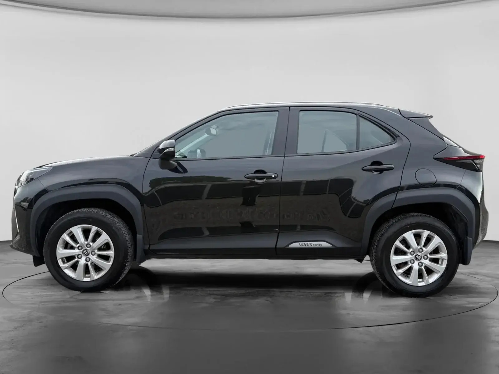 Sort Toyota Yaris Cross fra 2022