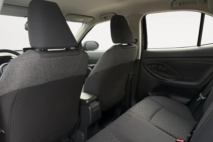 Sort Toyota Yaris Cross fra 2022