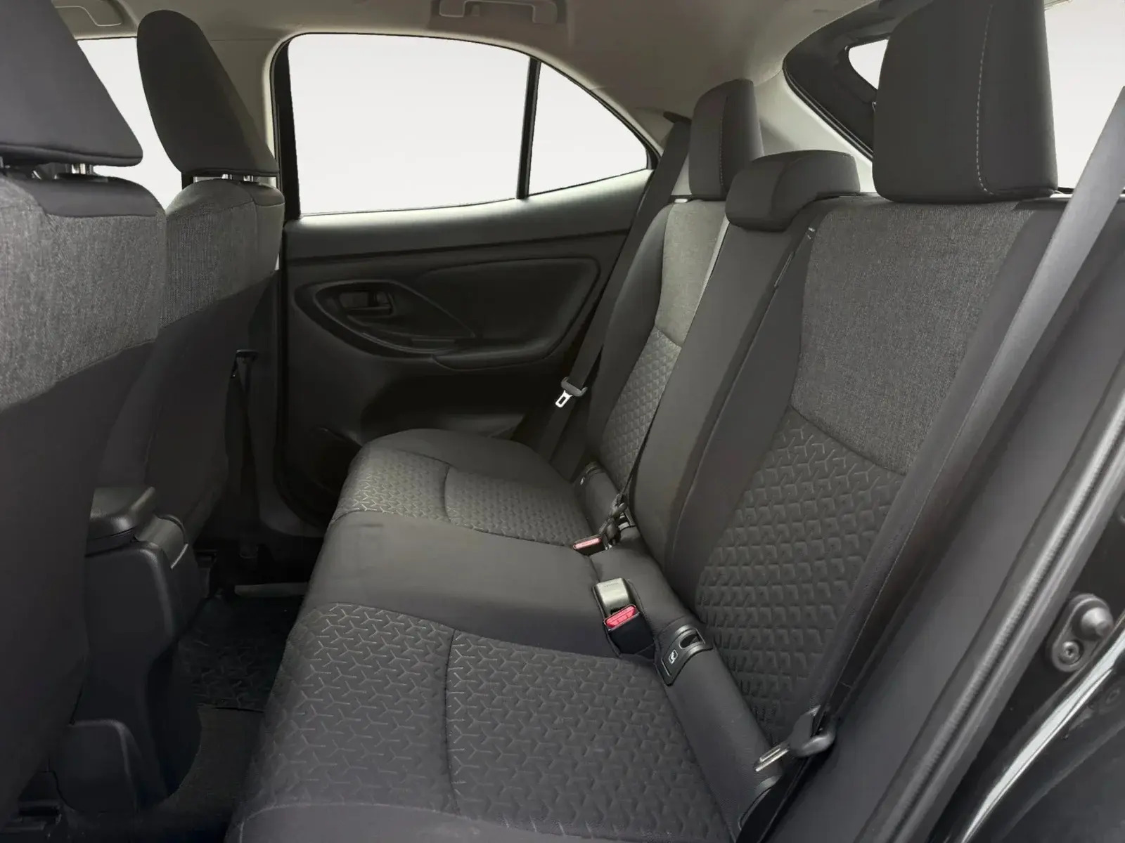 Sort Toyota Yaris Cross fra 2022