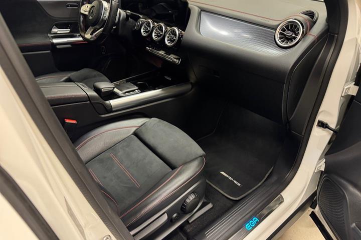 Hvid Mercedes EQA250 fra 2021