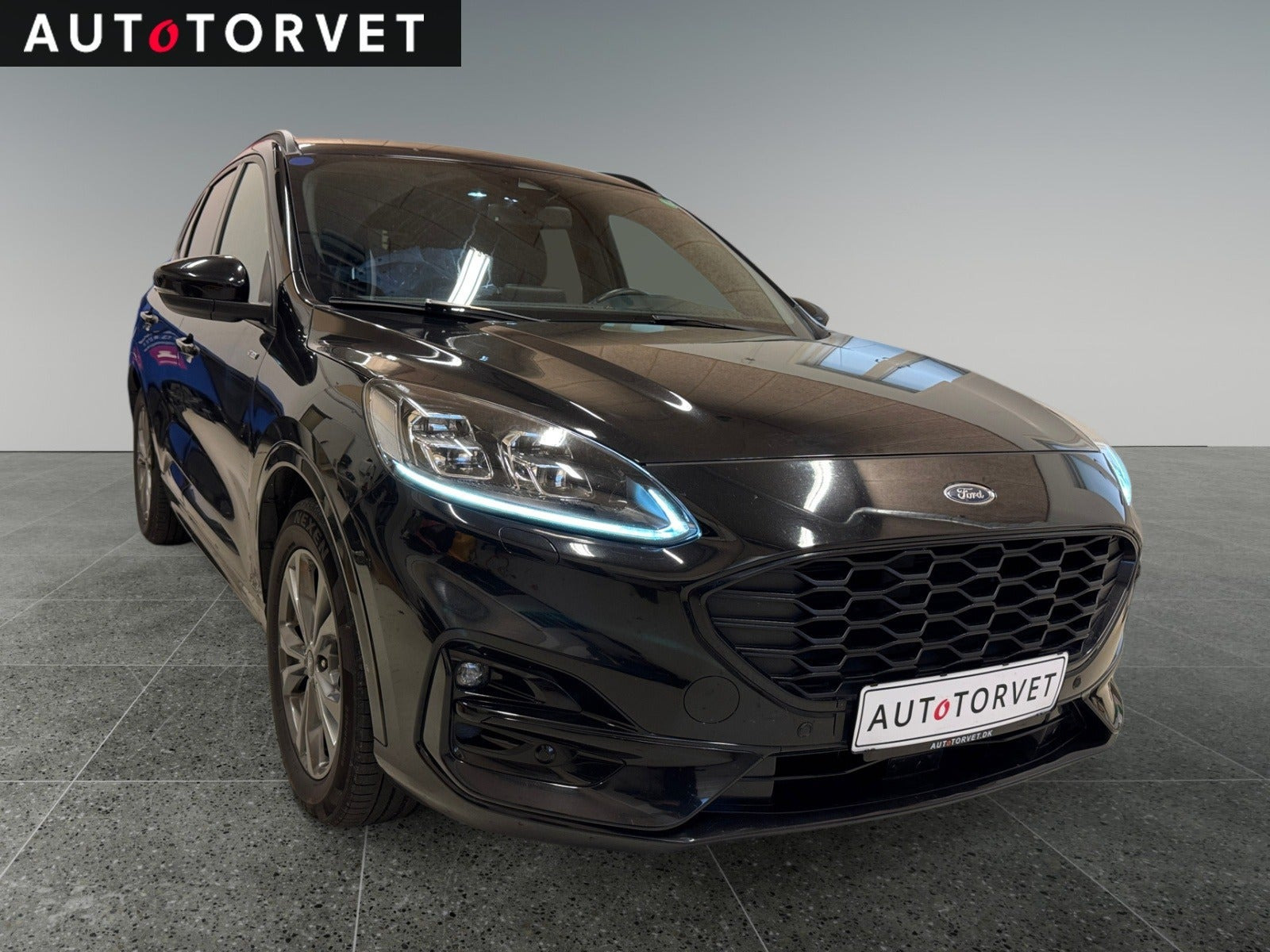 Sort Ford Kuga fra 2020