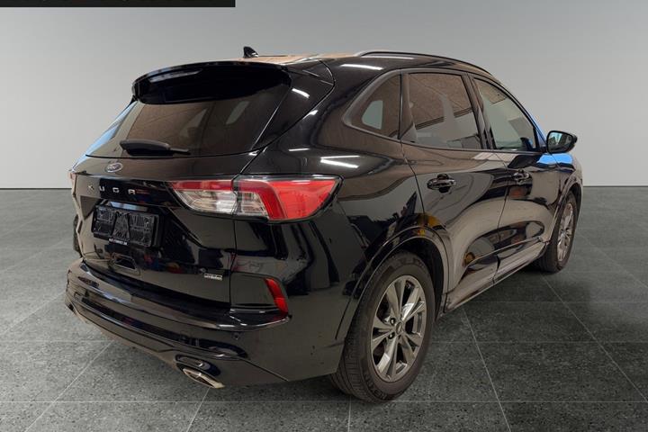 Sort Ford Kuga fra 2020