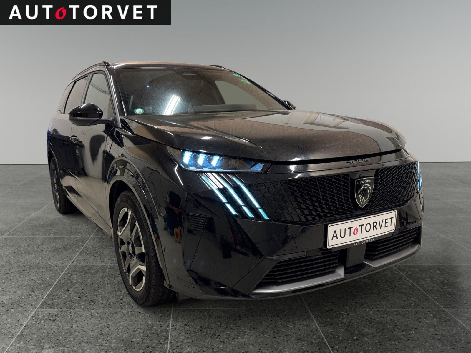 Sort Peugeot e-5008 fra 2025