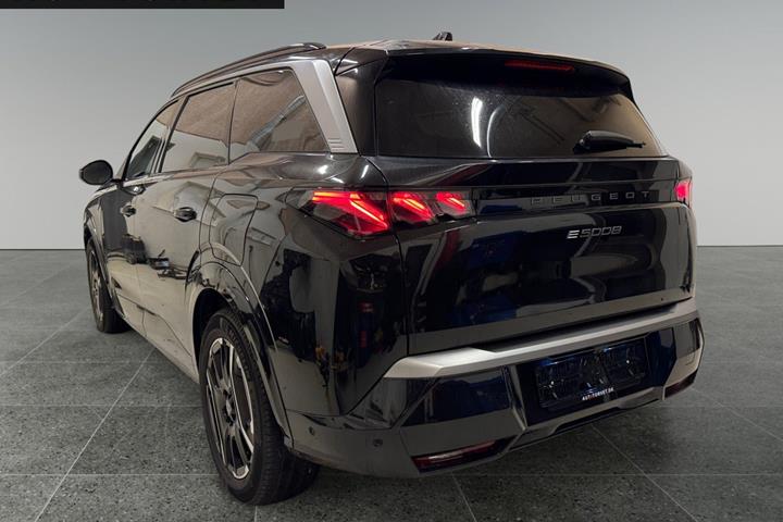 Sort Peugeot e-5008 fra 2025