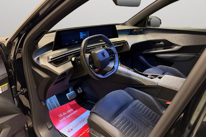 Sort Peugeot e-5008 fra 2025