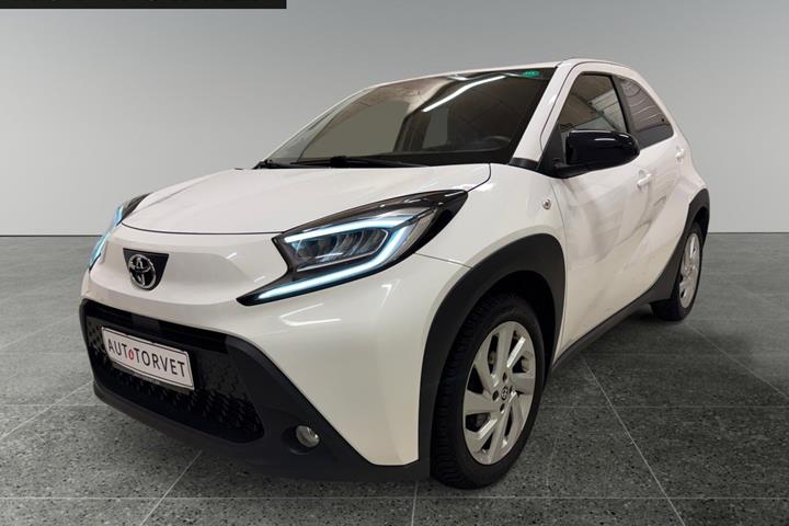 Hvid Toyota Aygo X fra 2024