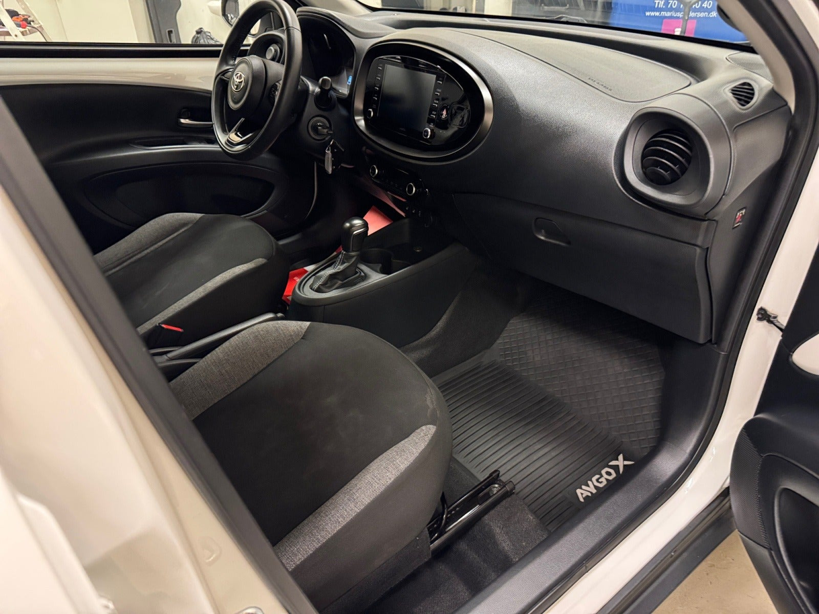 Hvid Toyota Aygo X fra 2024