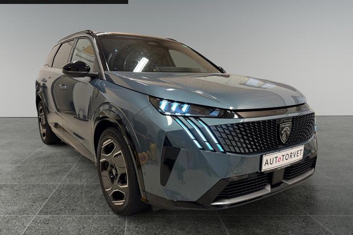 Blå Peugeot e-5008 fra 2025