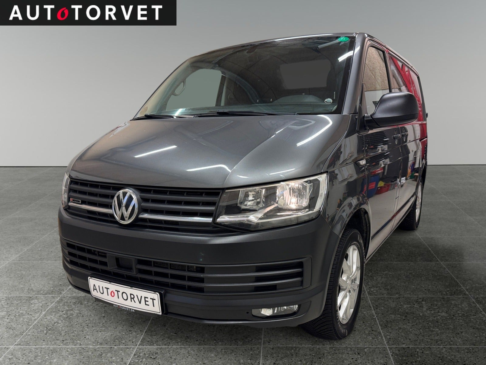 VW Transporter 2,0 TDi 204 Kassevogn DSG 4Motion kort
