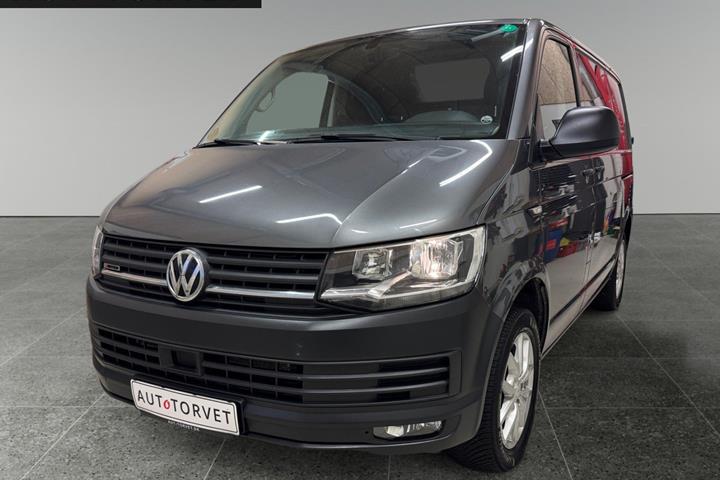 Sort VW Transporter fra 2017