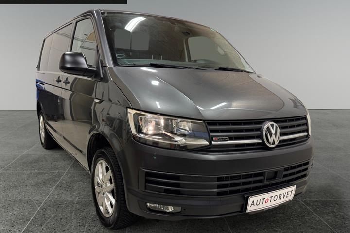 Sort VW Transporter fra 2017