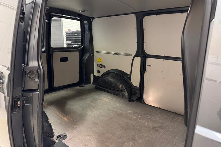 Sort VW Transporter fra 2017
