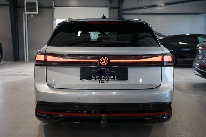 Sølv VW ID.7 fra 2026