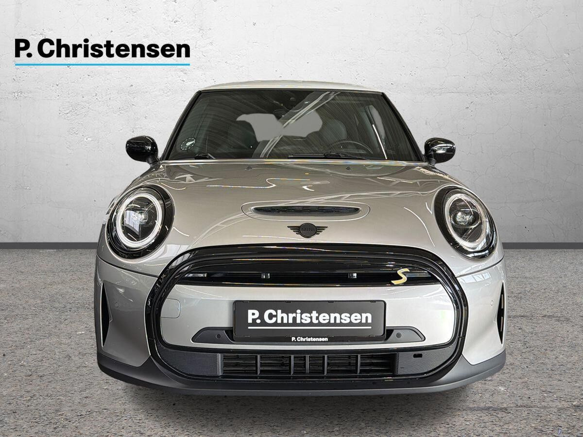 Sølv Mini Cooper SE fra 2023