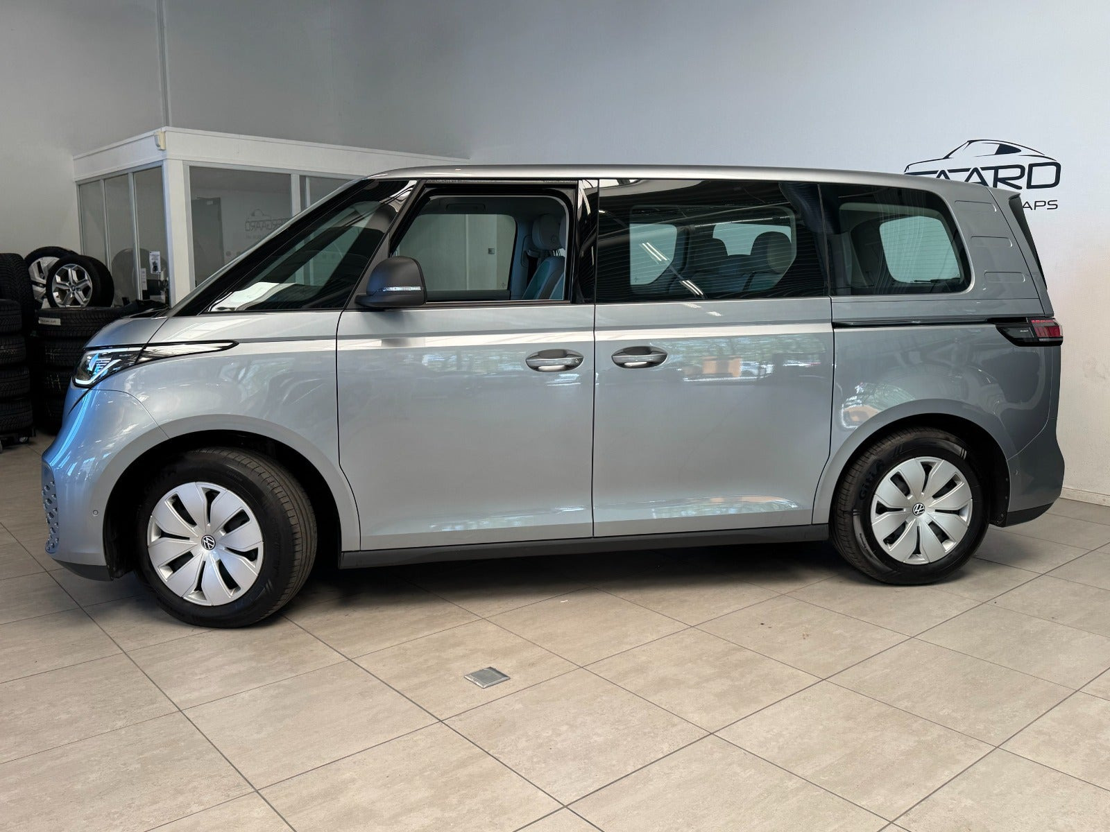 Sølv VW ID.Buzz fra 2025