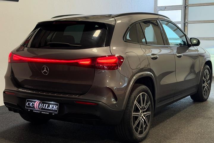 Sort Mercedes EQA250+ fra 2024