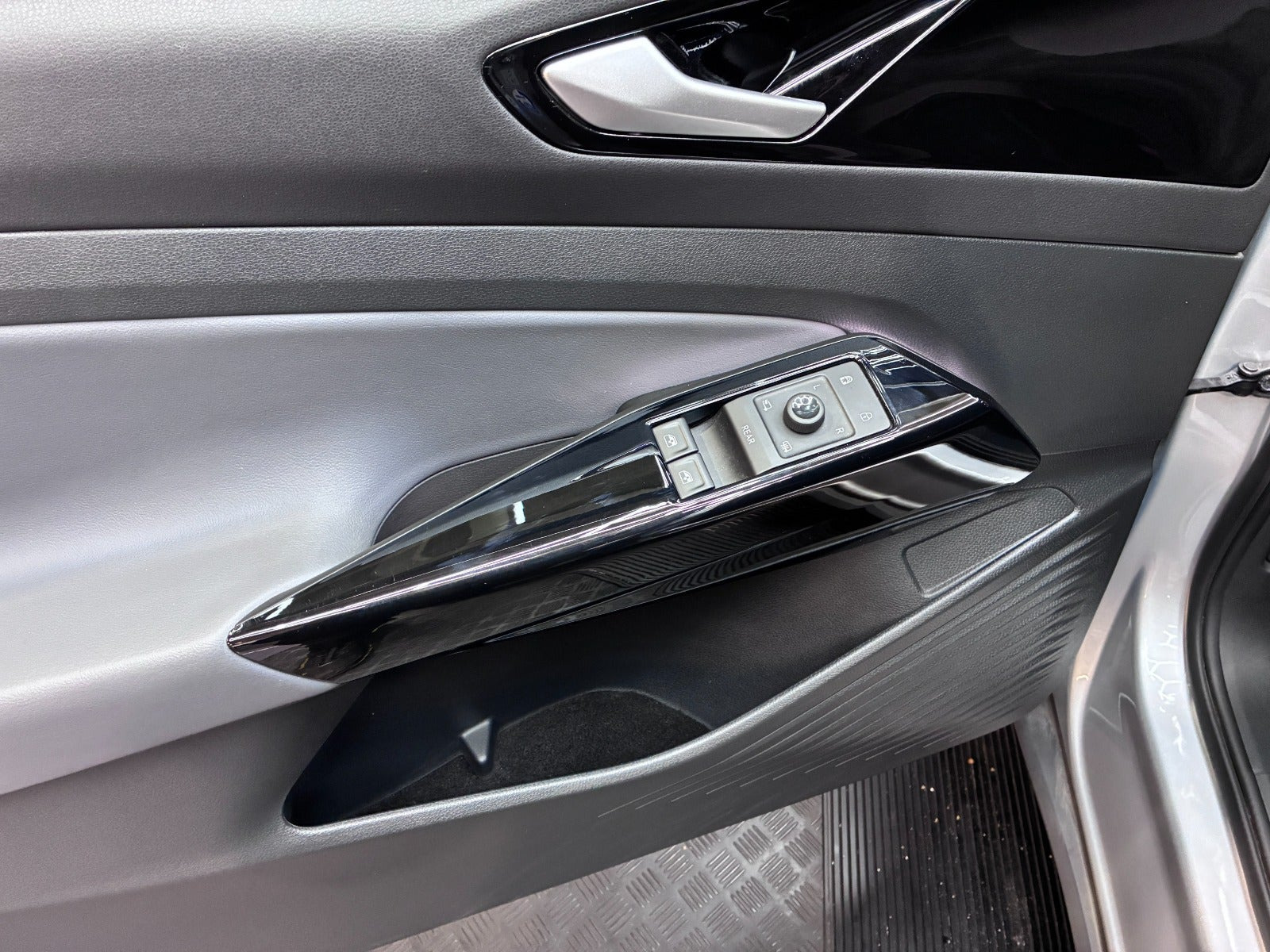 Sølv VW ID.4 fra 2024
