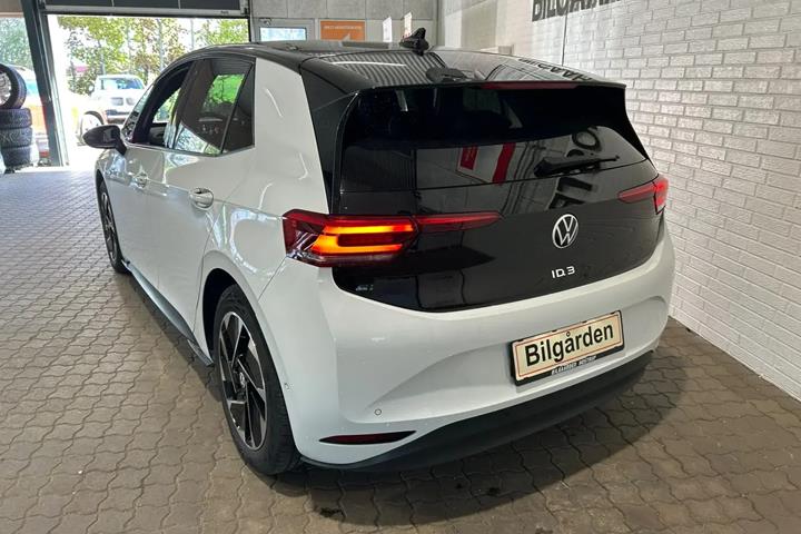 Hvid VW ID.3 fra 2023