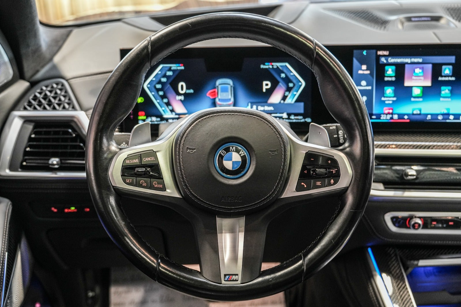 Grå BMW X5 fra 2023