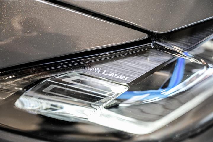 Grå BMW i4 fra 2022