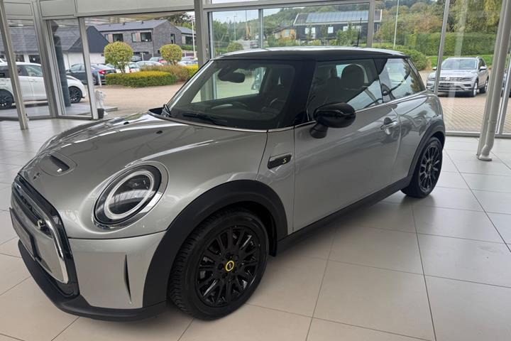 Grå Mini Cooper SE fra 2023