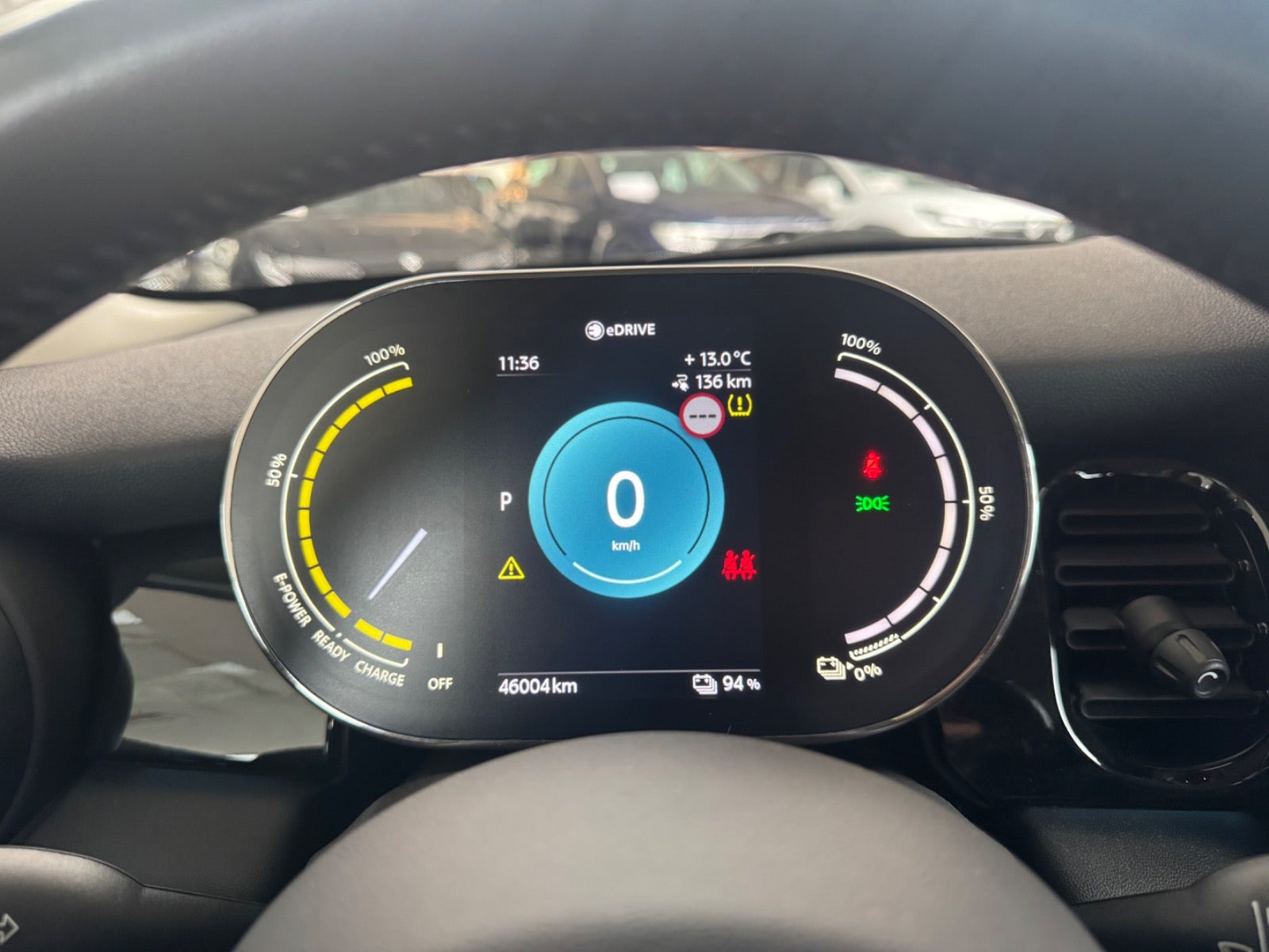 Grå Mini Cooper SE fra 2023