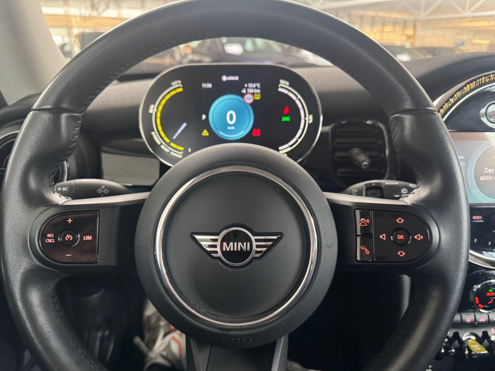 Grå Mini Cooper SE fra 2023