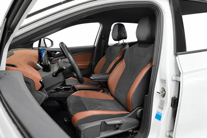 Hvid VW ID.4 fra 2021