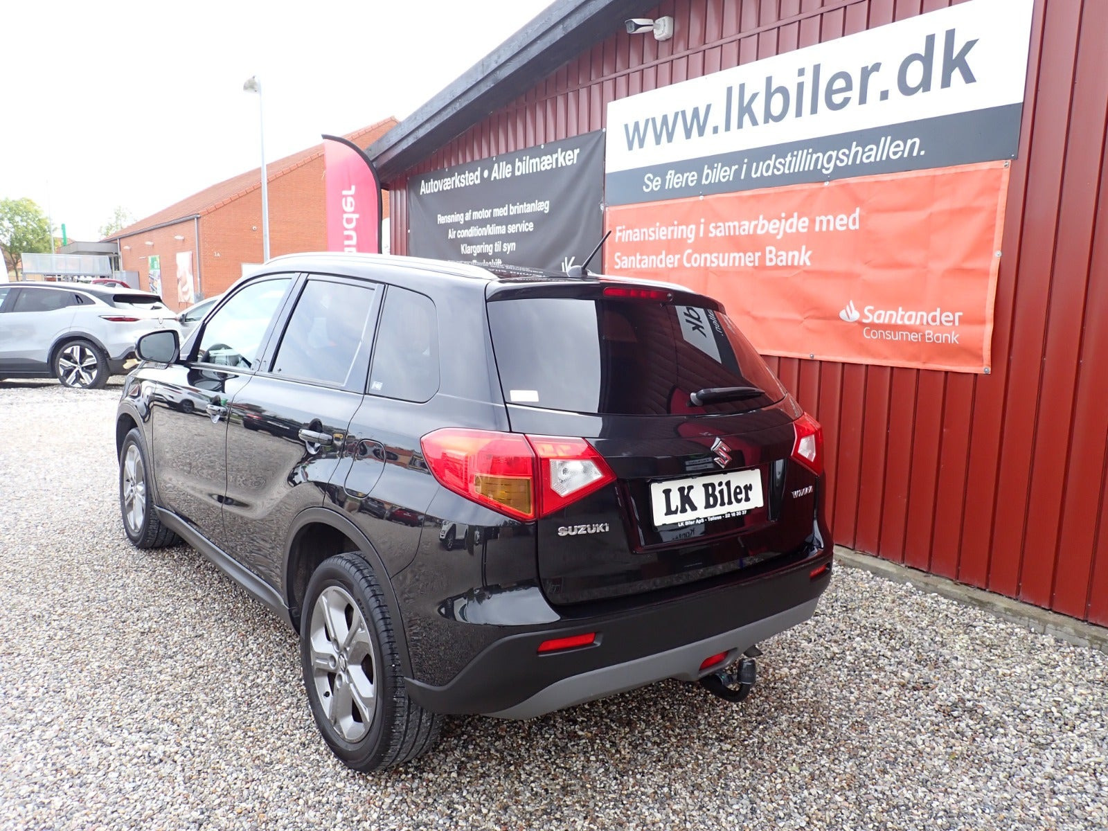 Sort Suzuki Vitara fra 2015